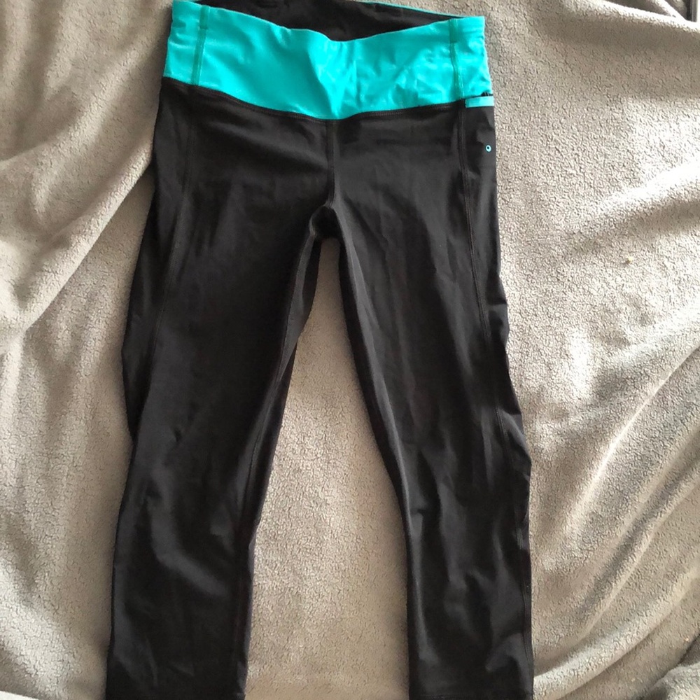 Black Lululemon leggings